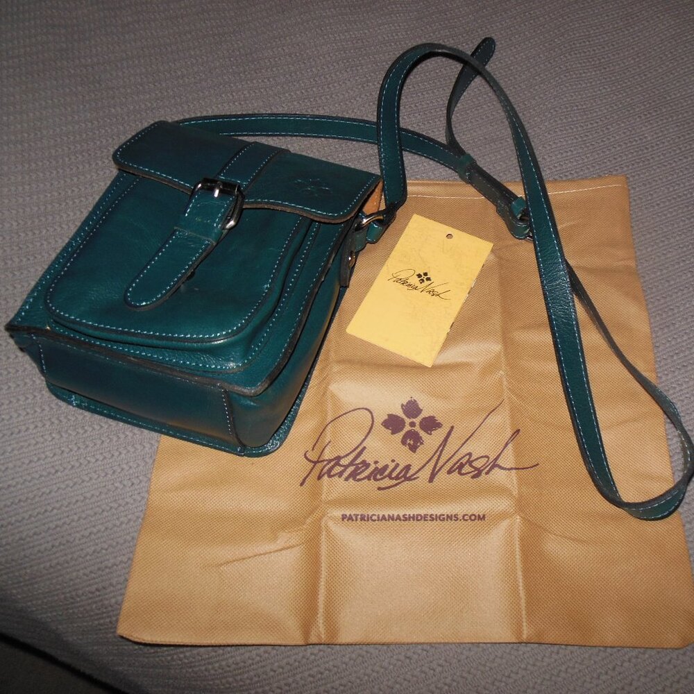 Patricia Nash Cascina Crossbody – Blue Coral (Style P75206) New with tags